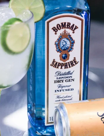 french gimlet recipe with gin, lime, and a twist of elegance