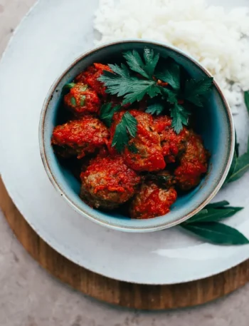 ground beef and pork recipes with meatballs and marinara sauce