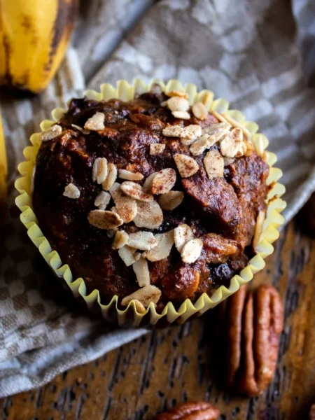 pumpkin muffin recipe with a moist and flavorful texture, topped with a crumbly oat and brown sugar topping