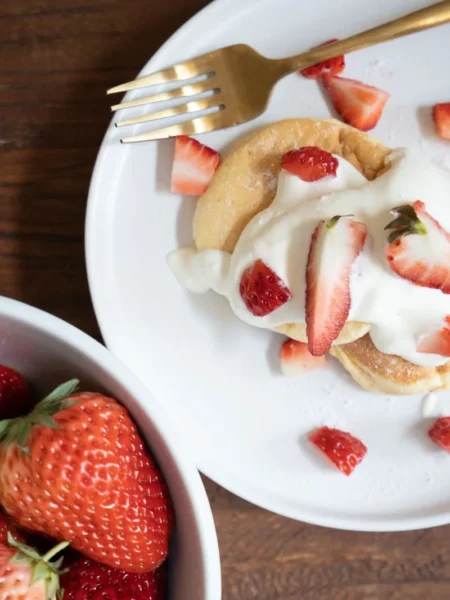 3 Ingredient Strawberry Shortcake Cobbler