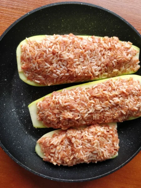 Buffalo Chicken Stuffed Zucchini Boats