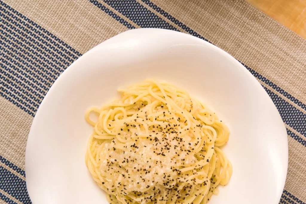 Cacio E Pepe Spaghetti Squash
