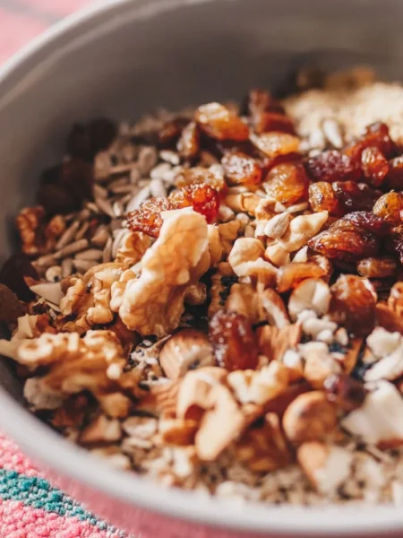 Cinnamon Raisin Overnight Oats