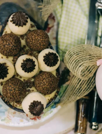 Easter Oreo Truffle Eggs