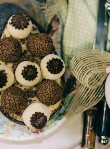 Easter Oreo Truffle Eggs