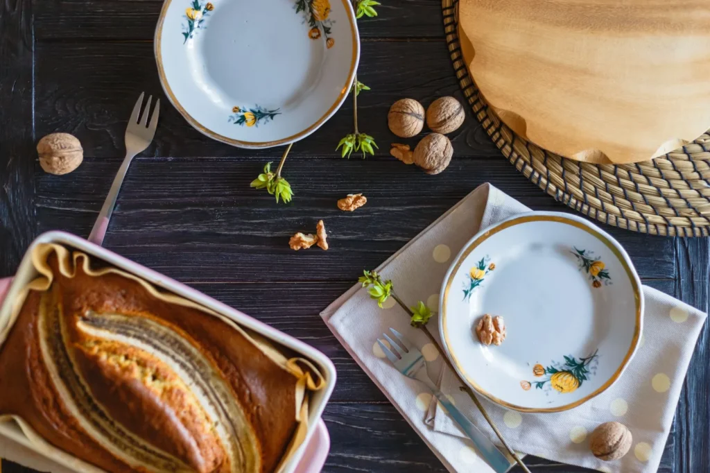 easy banana bread recipe with walnuts
