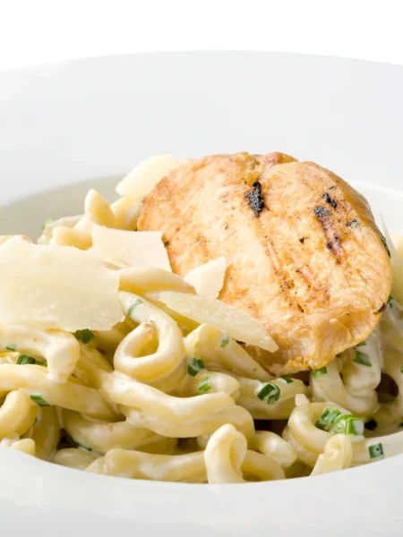 Garlic Parmesan Pasta With Chicken