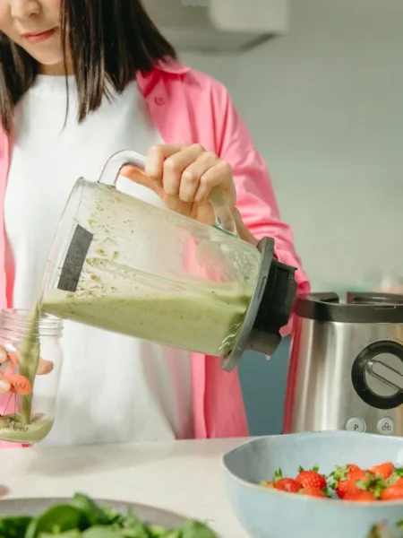 Green Pineapple Grapefruit Smoothie