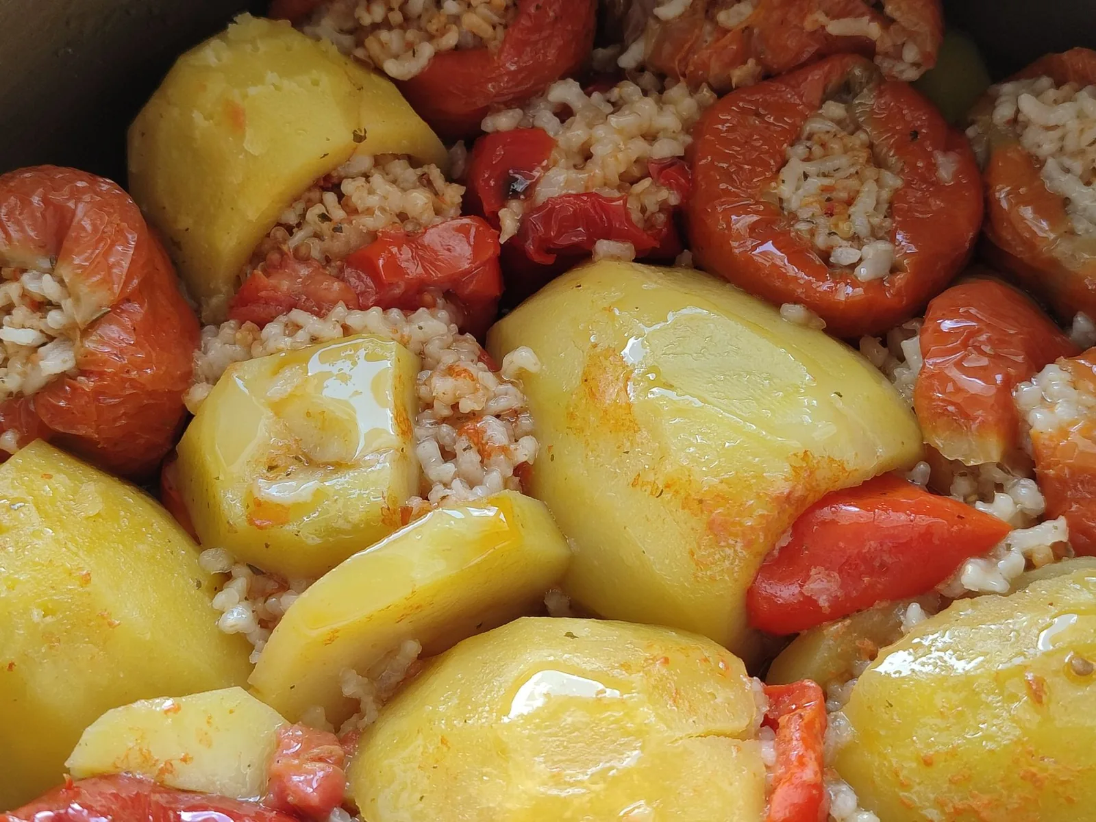 instant pot stuffed peppers with beef rice filling and cheddar cheese