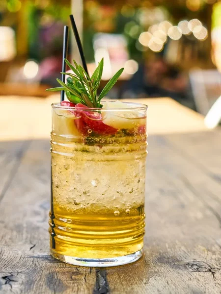 Lemon Ginger Sparkling Iced Tea