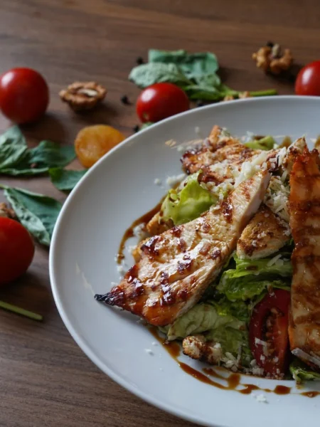Mediterranean Apricot Chicken Bake