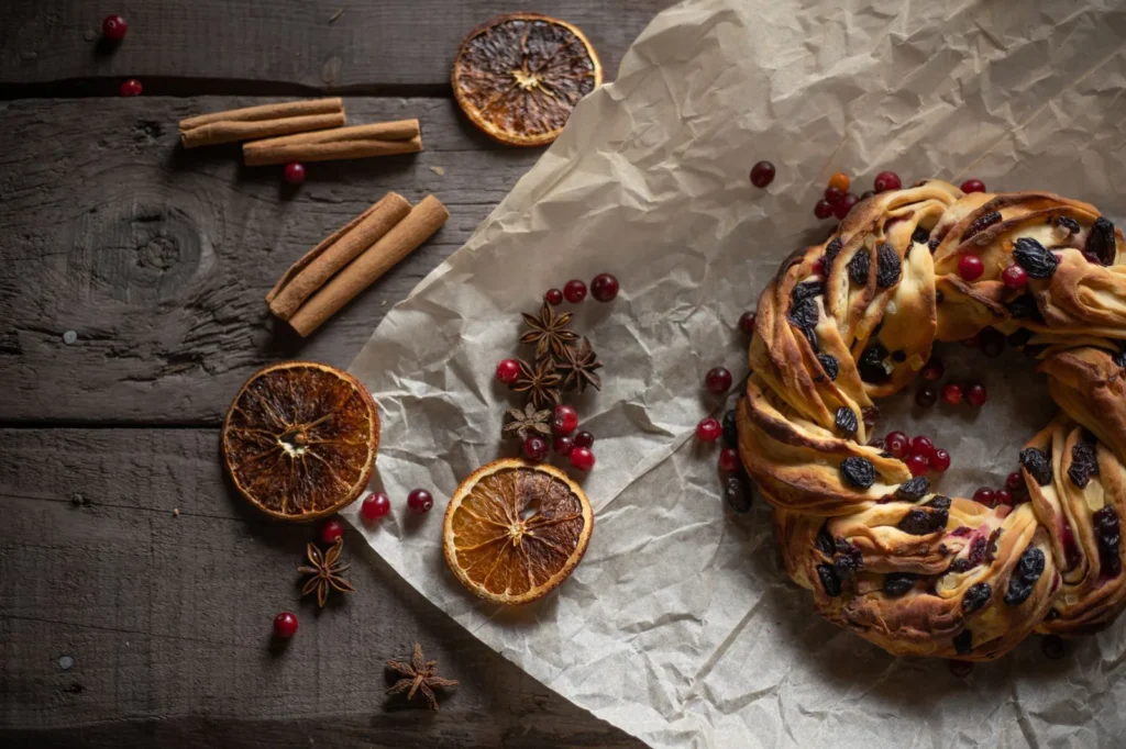No Knead Cinnamon Raisin Sourdough Bread