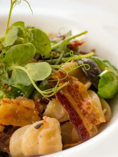 Pasta With Pancetta And Peas