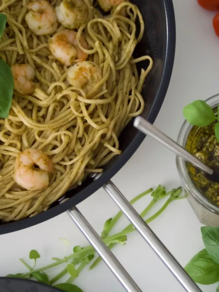 Pesto Shrimp Pasta With Sun Dried Tomatoes