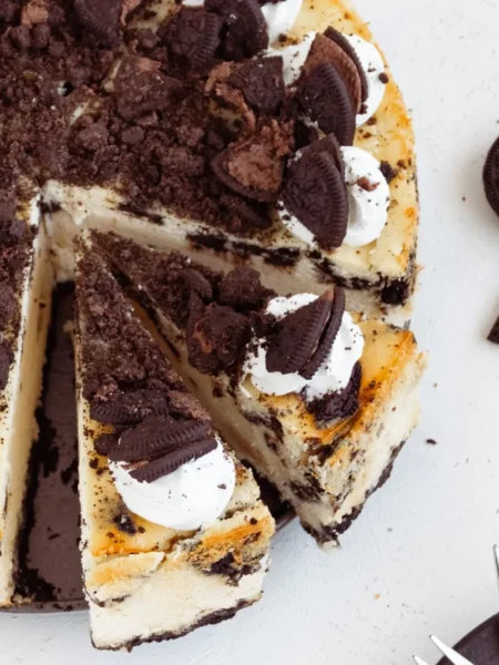 Snickerdoodle Cheesecake With Cookie Whipped Cream
