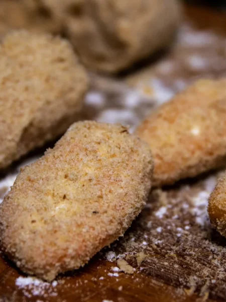 Spicy Hummus Poppers