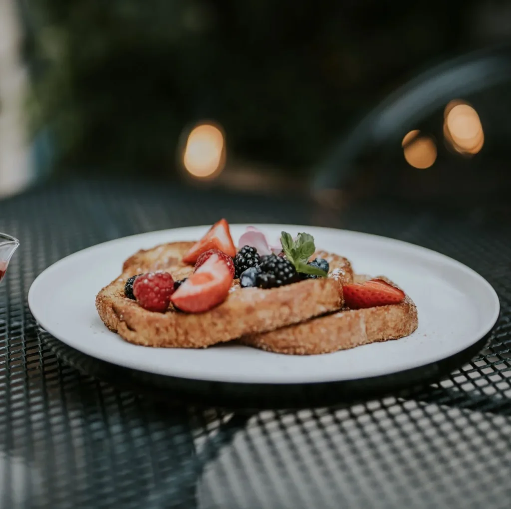 Strawberry French Toast Roll Ups Recipe