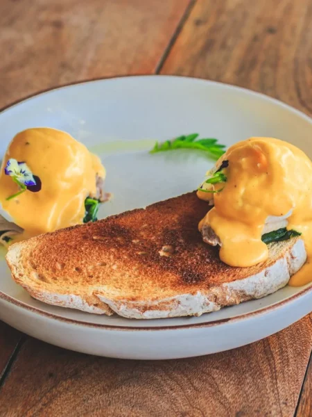 Turmeric Poached Egg