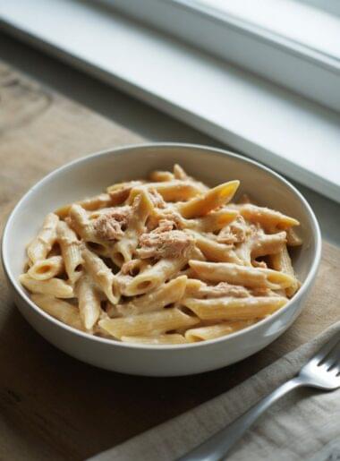 White Sauce Tuna Pasta